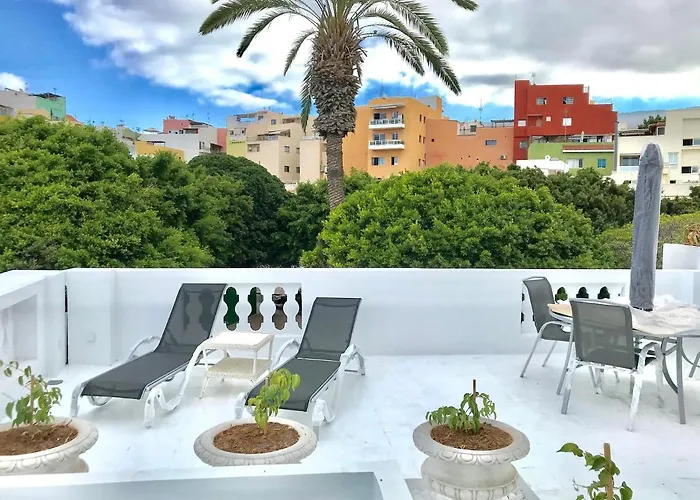 Rok Plaza (Adults Only)